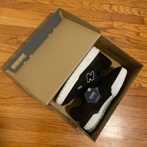 New Balance - Men's Sneakers in 550 (Black)